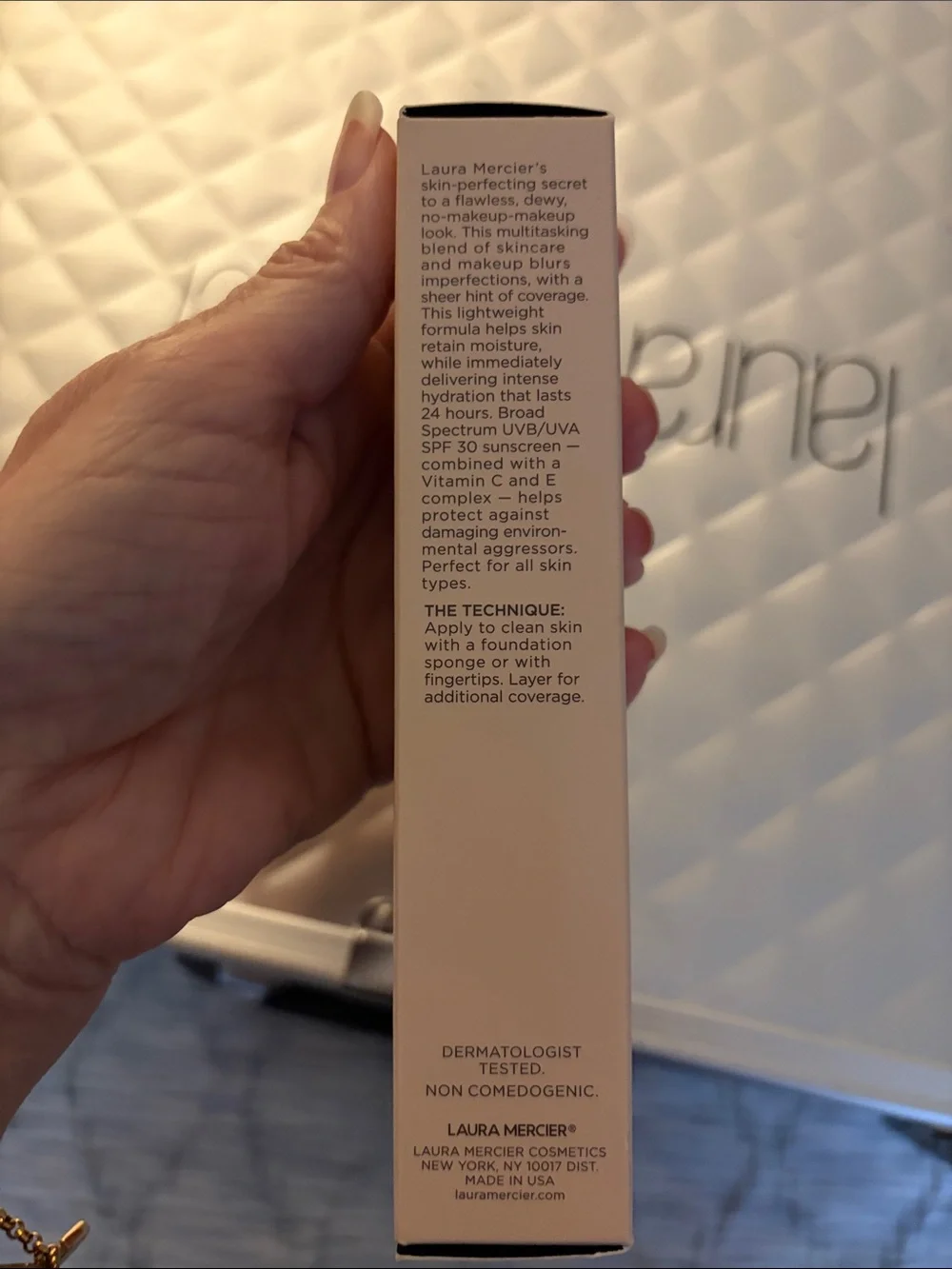 laura mercier Tinted Moisturizer Box in Beige